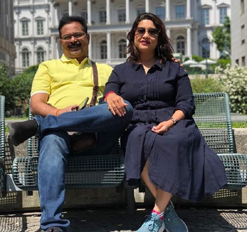 andesh bandekar and wife suchitra bandekar