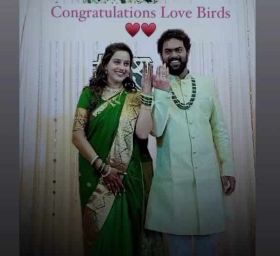 shubhankar ekbote and amruta bane wedding engagement 