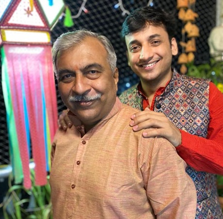 sankarshan karhade with father
