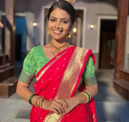 saaniya chaudhari actress