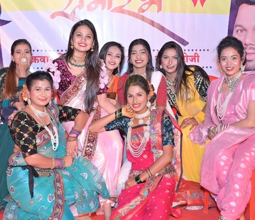 gautami patil with stage girls team