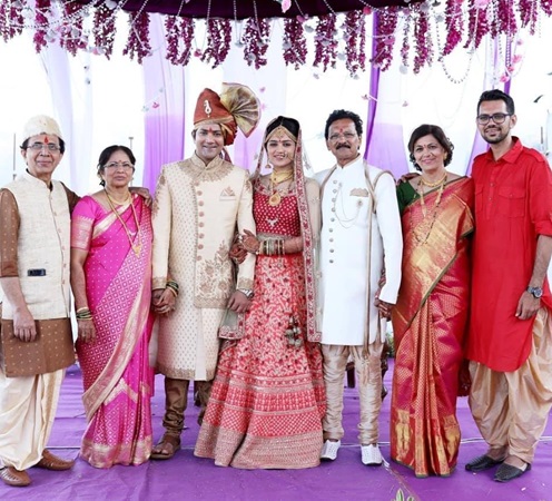 aniket vishwasrao wedding photos