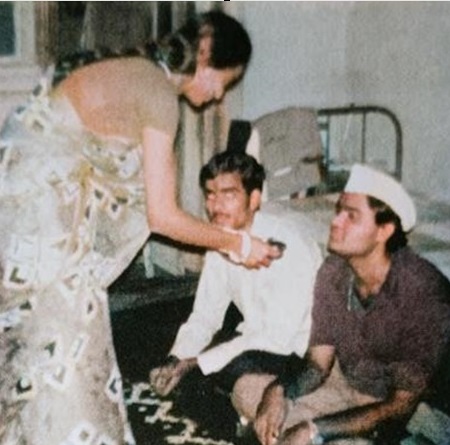 ashok saraf with sister in rakshabandhan