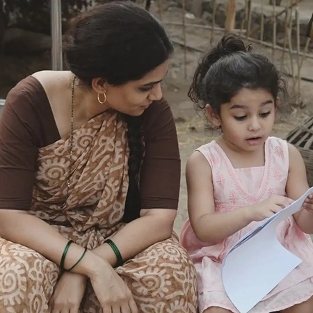 urmila kothare with daughter