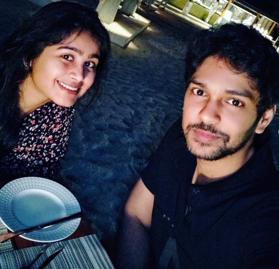 mrunal dusanis with husband