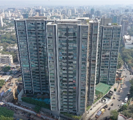 avadhoot gupte flat in rustomjee paramount khar mumbai