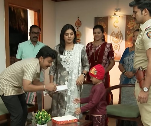 Appi Amchi Collector Latest episode