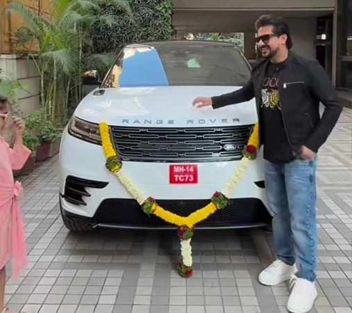 actor pushkar jog buy a news car