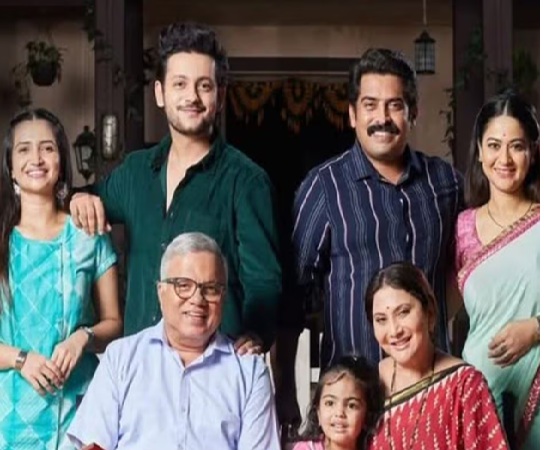 aai baba retire hot aahe serial cast photo